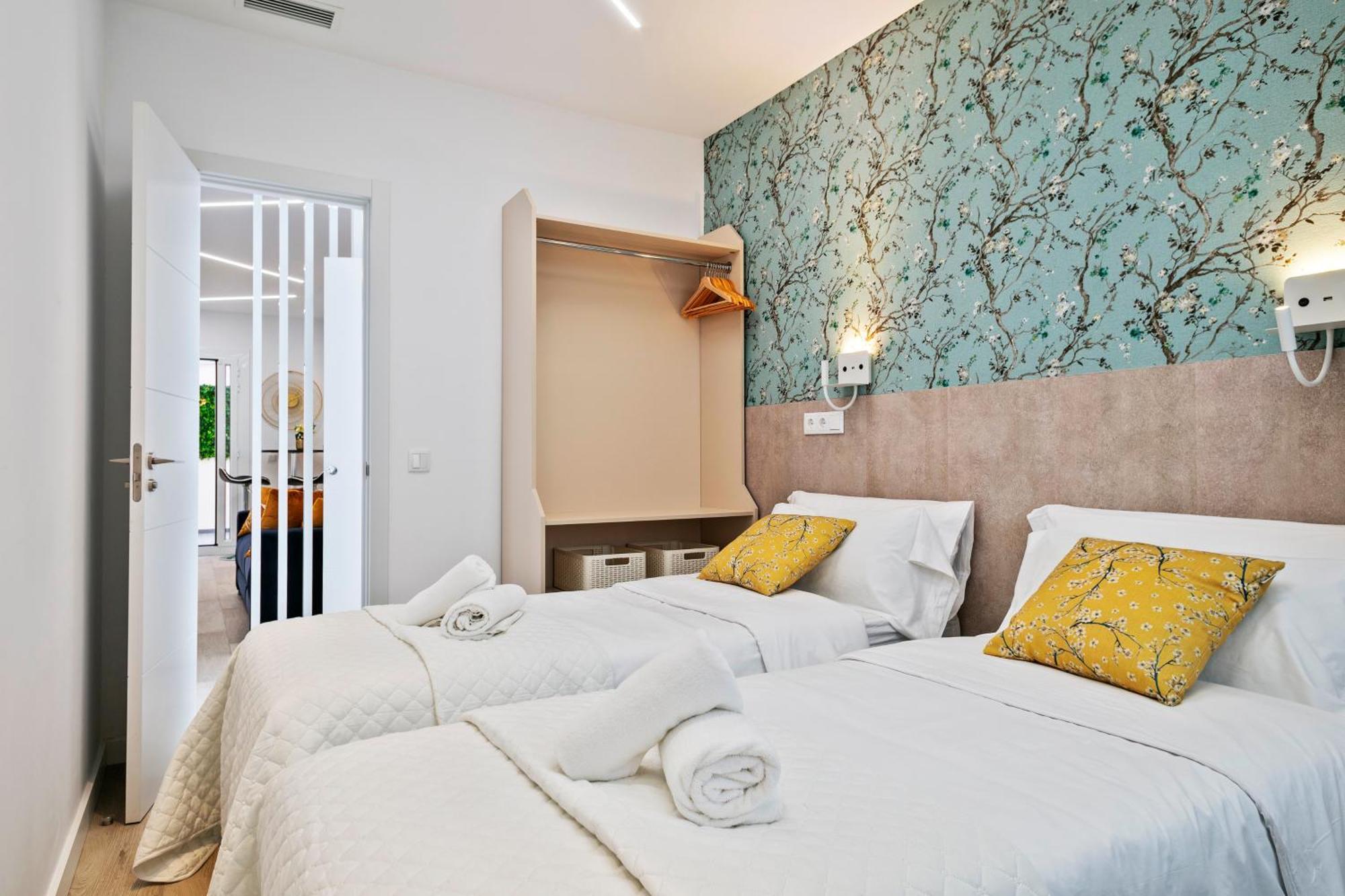 Boutique Plaza Catalonia Suites Cornella コルネリャー・デ・リョブレガート エクステリア 写真