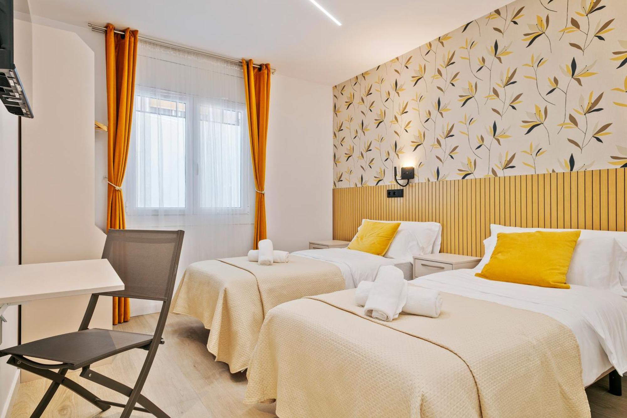 Boutique Plaza Catalonia Suites Cornella コルネリャー・デ・リョブレガート エクステリア 写真